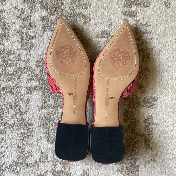 Vince Camuto Snakeskin Flats - Picture 2 of 3